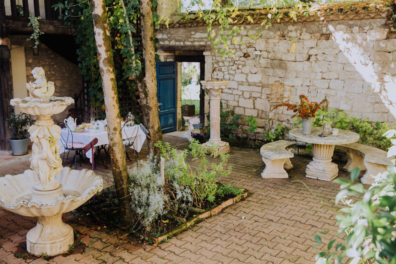 La Maison Bleue Villeréal Buitenkant foto